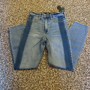 HOLLISTER ULTRA HIGH RISE SKINNY ANKLE JEANS